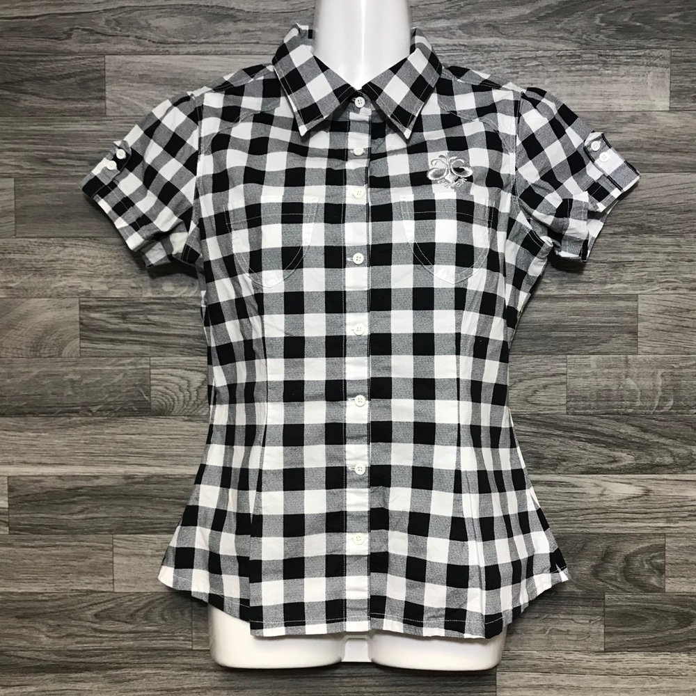 Dereon Black and White Top